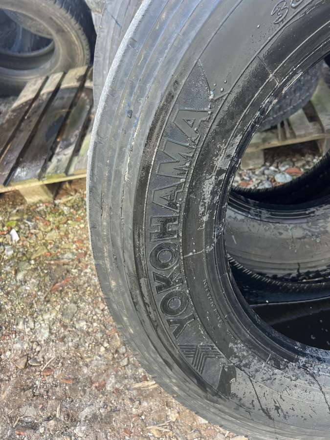 Yokohama, всесезонные 385/55 R22,5
