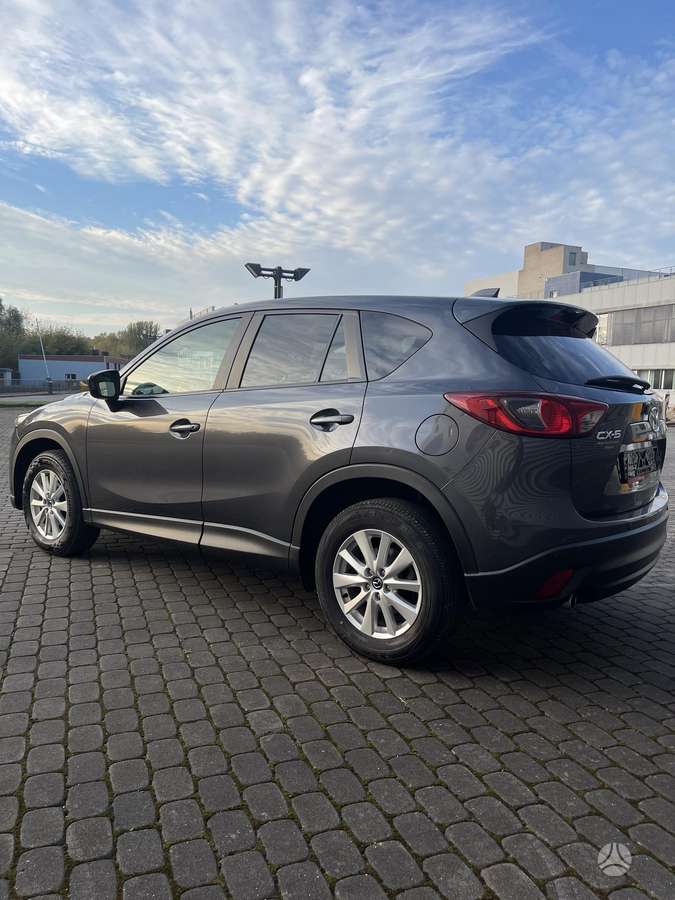 Mazda CX-5, 2.2 l., off-road / crossover