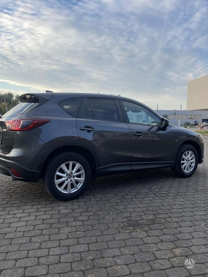 Mazda CX-5, 2.2 l., off-road / crossover