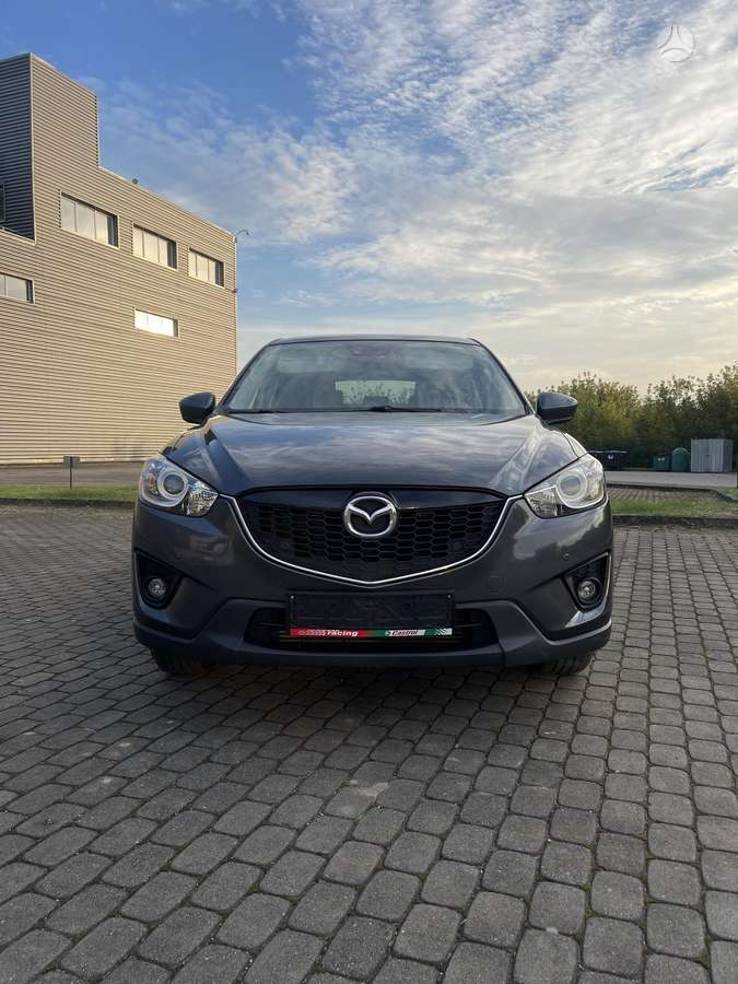 Mazda CX-5, 2.2 l., off-road / crossover