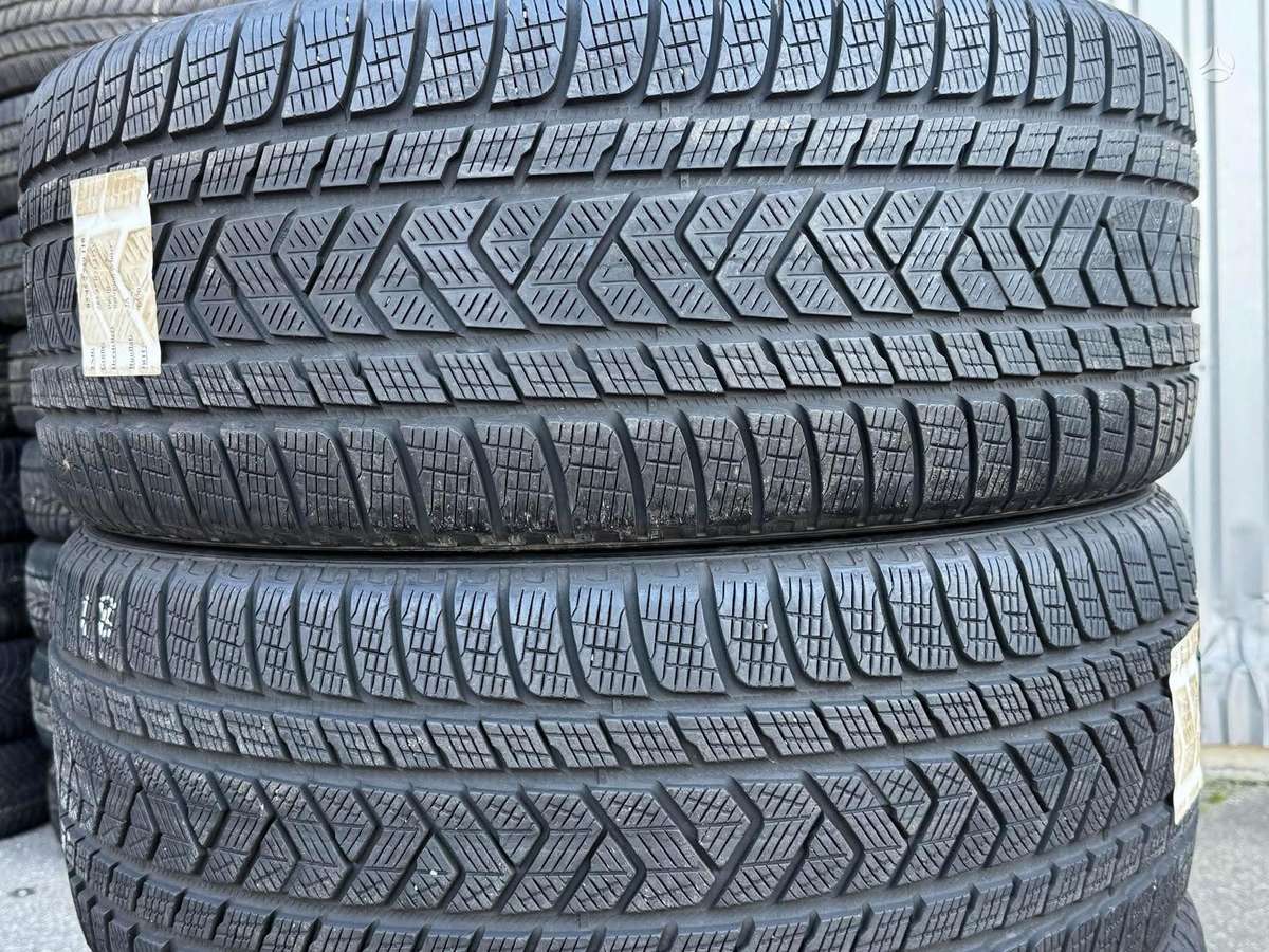 Pirelli SCORPION WINTER XL, winter 285/45 R21