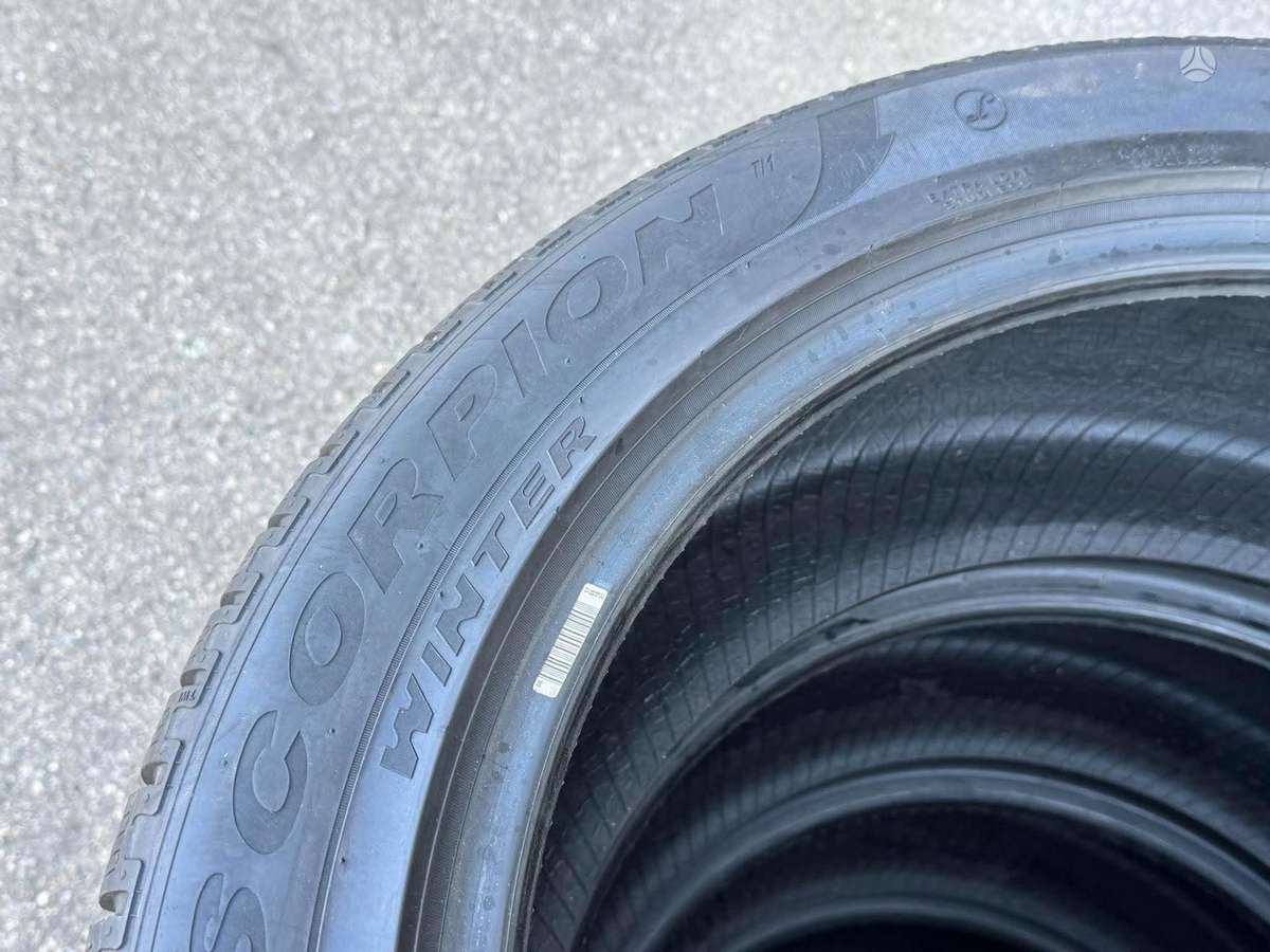 Pirelli SCORPION WINTER XL, winter 285/45 R21
