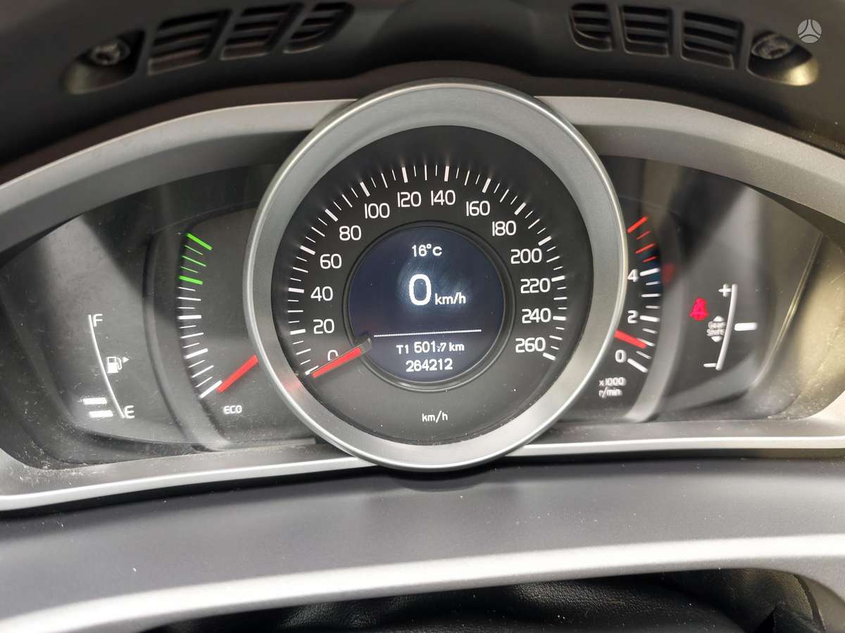 Volvo V40, 2.0 l., hatchback