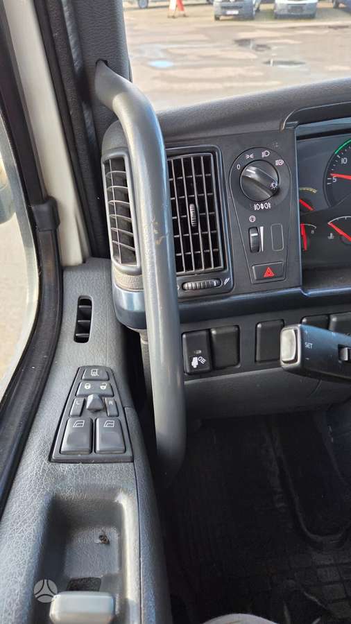 Volvo FMFHE5, single sleeper