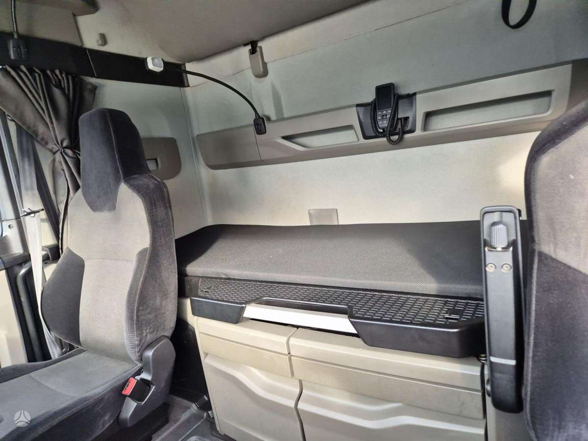 MAN TGX, double sleeper