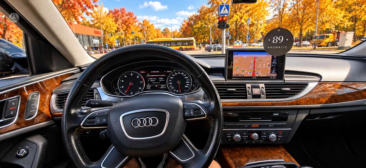Audi A6, 2.0 l., Седан