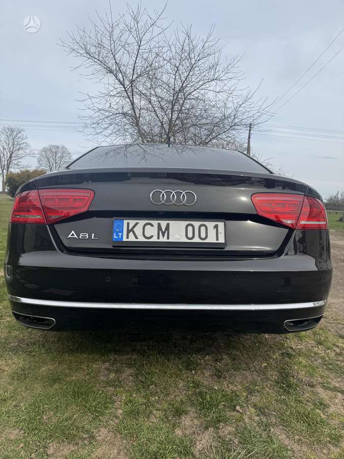 Audi A8, 3.0 l., Седан