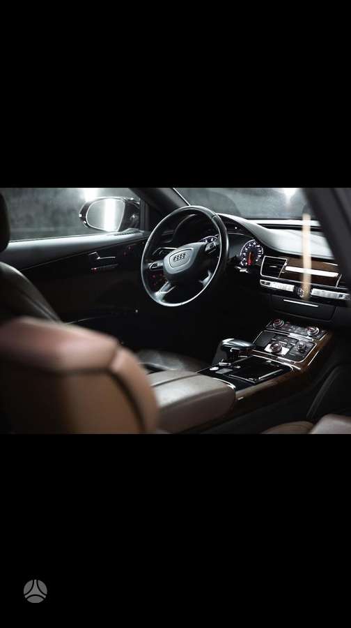 Audi A8, 3.0 l., Седан