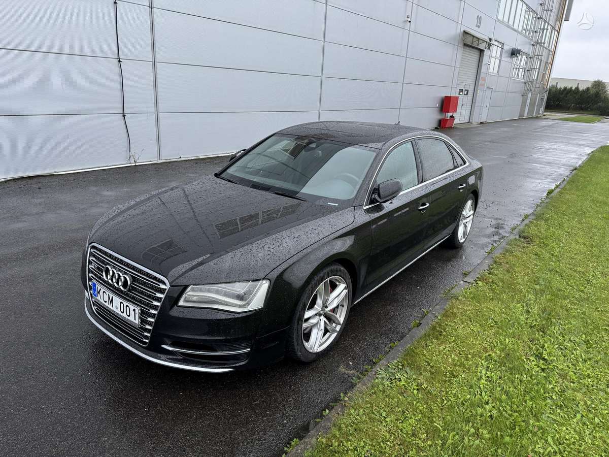 Audi A8, 3.0 l., Седан