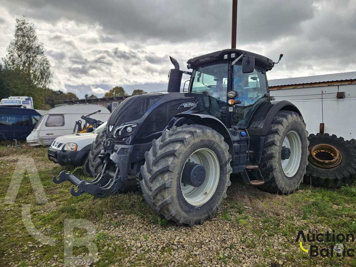 Valtra S 374, traktori