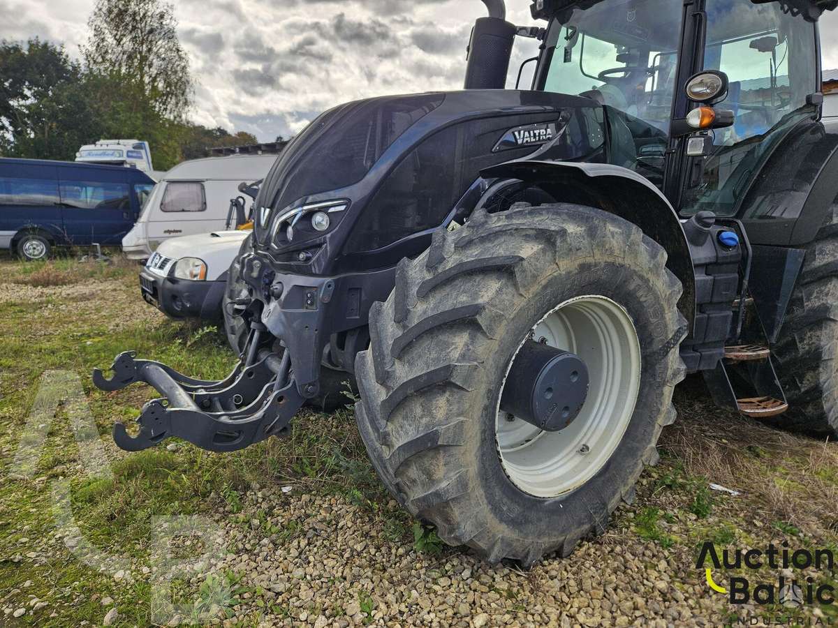 Valtra S 374, traktori