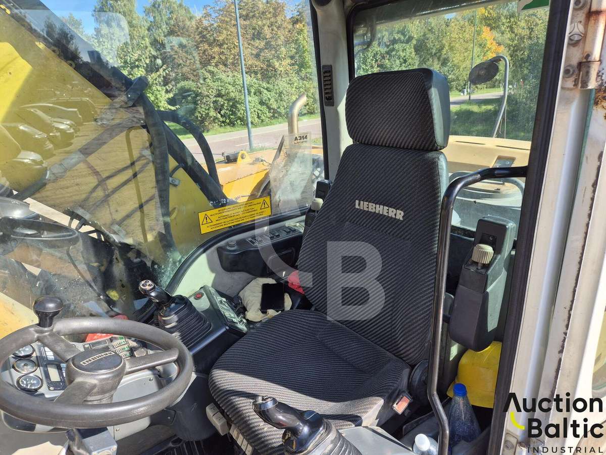 Liebherr A 314 Litronic, ekskavatoriai
