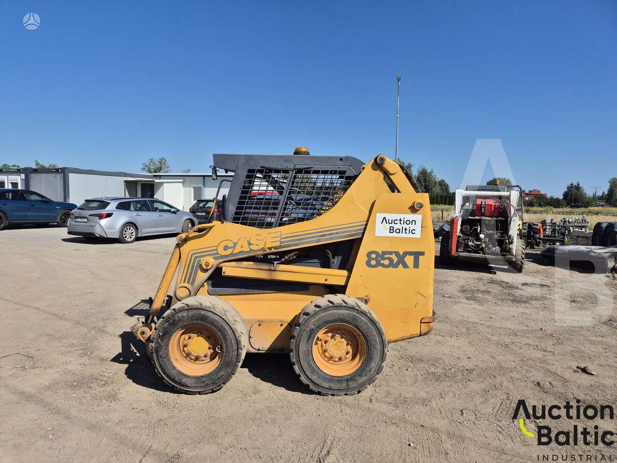 Case 85 XT, mini krautuvai