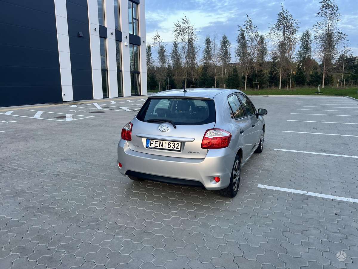Toyota Auris, 1.4 l., hatchback
