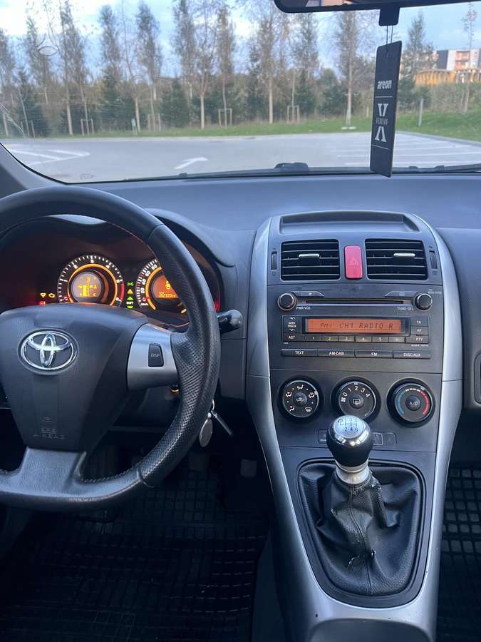 Toyota Auris, 1.4 l., hatchback