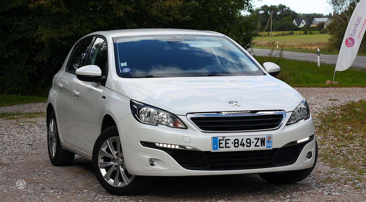 Peugeot 308, 1.2 l., hatchback