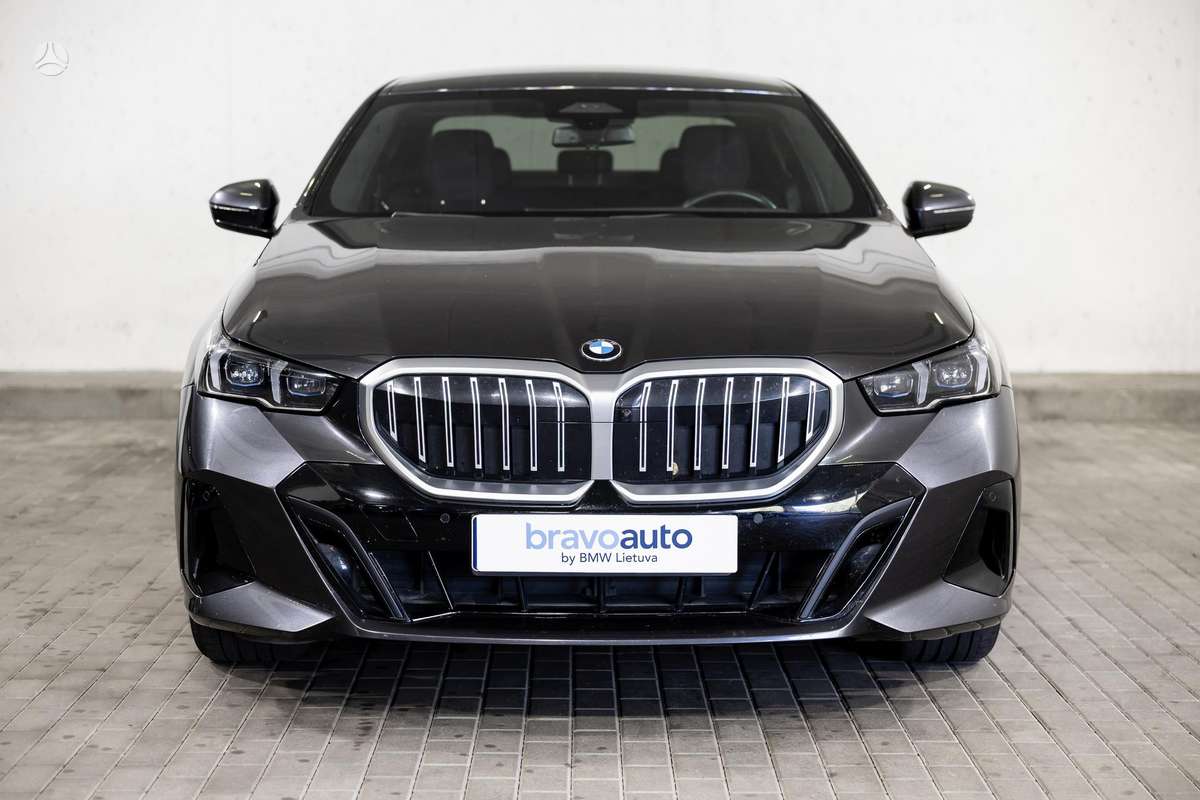 BMW 520, 2.0 l., Седан
