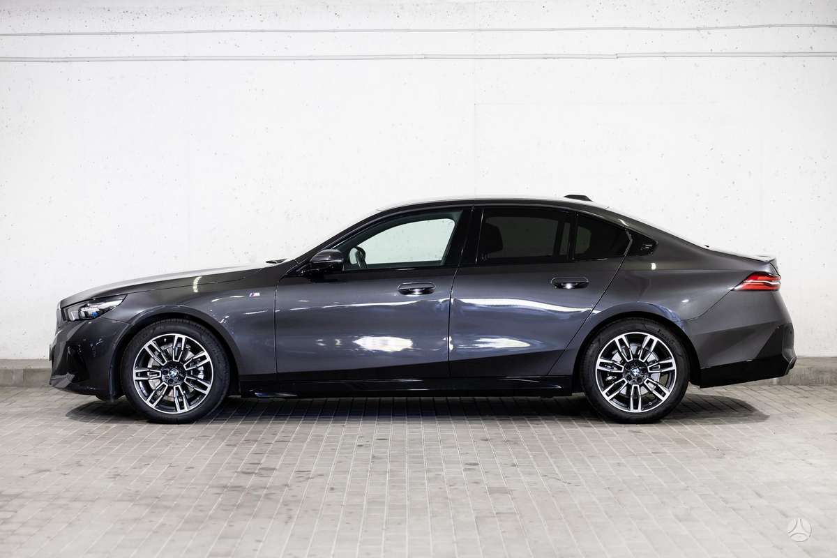 BMW 520, 2.0 l., Седан