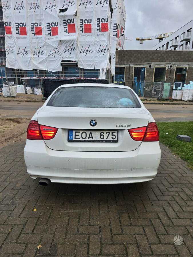 BMW 318, 2.0 l., Седан