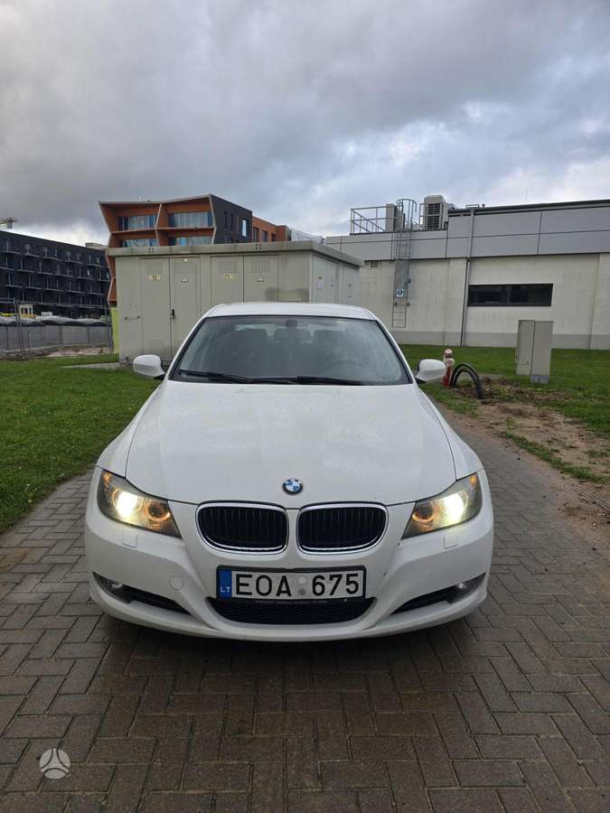 BMW 318, 2.0 l., Седан