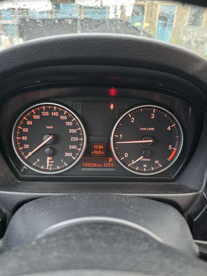 BMW 318, 2.0 l., Седан