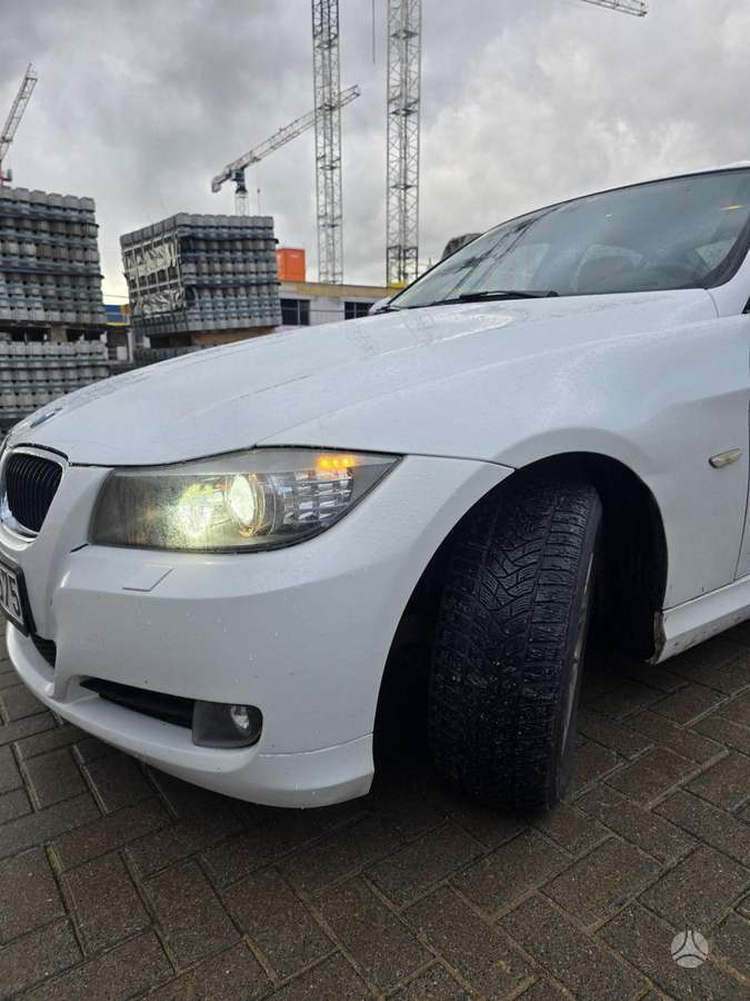 BMW 318, 2.0 l., Седан