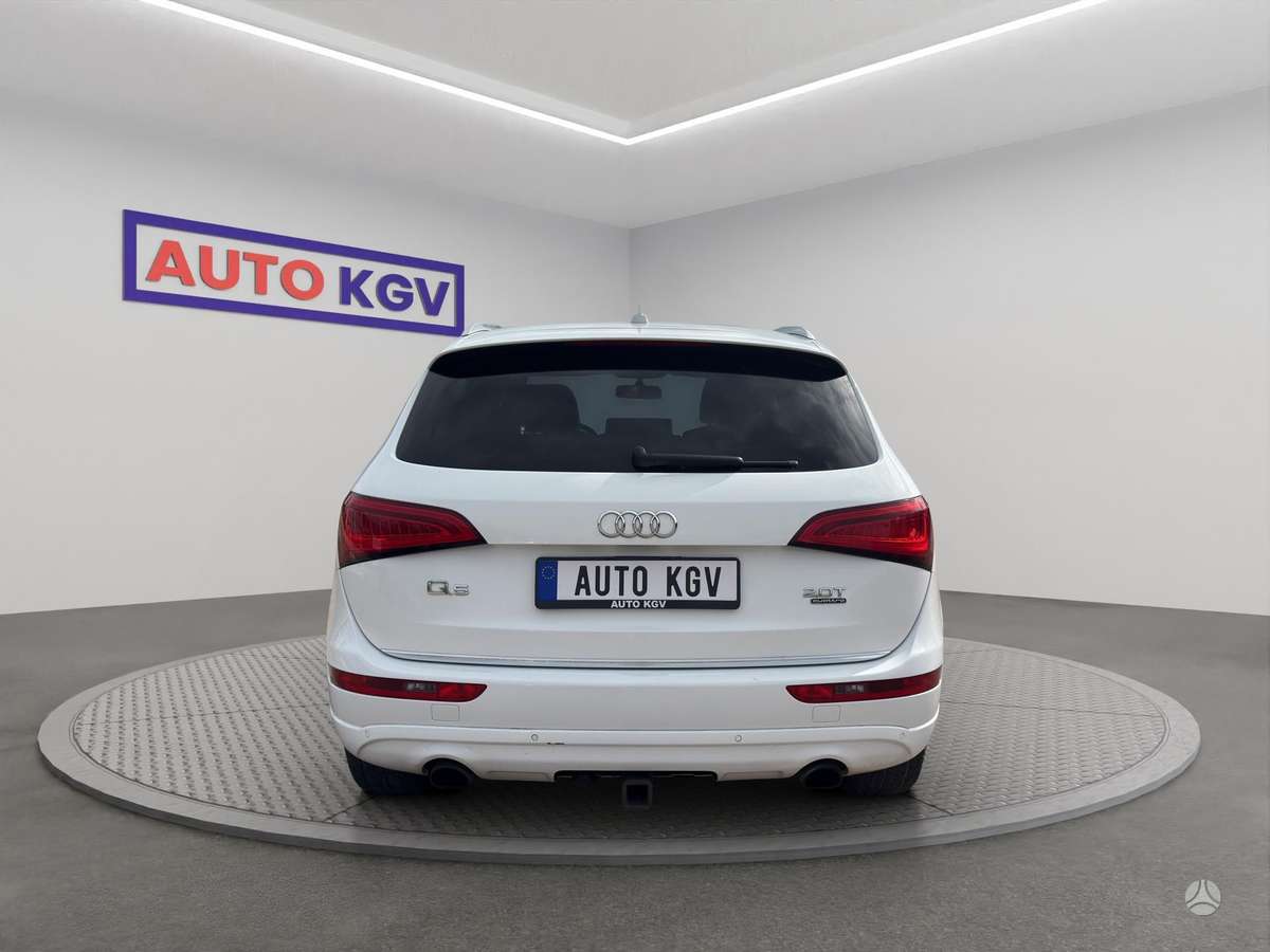 Audi Q5, 2.0 l., Внедорожник / Кроссовер