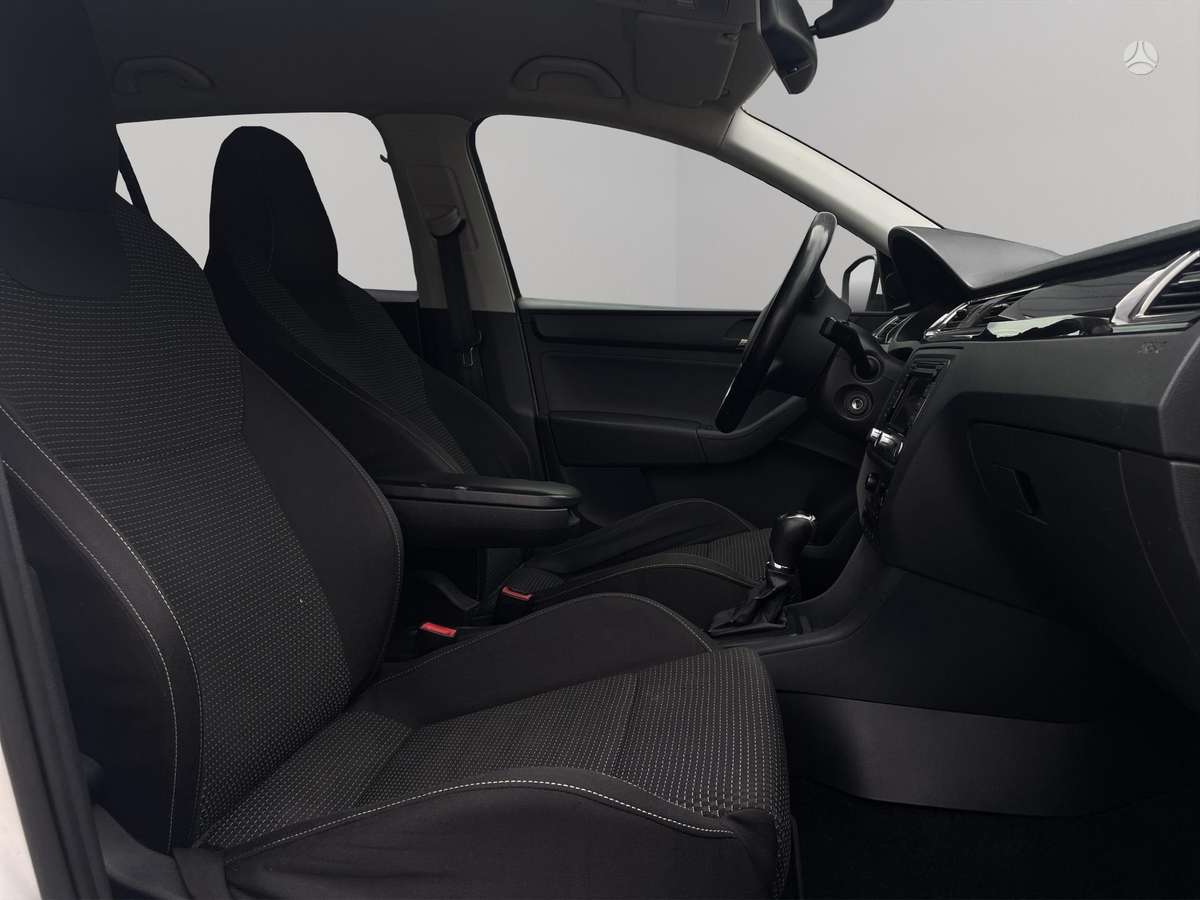 Skoda Rapid, 1.6 l., hatchback