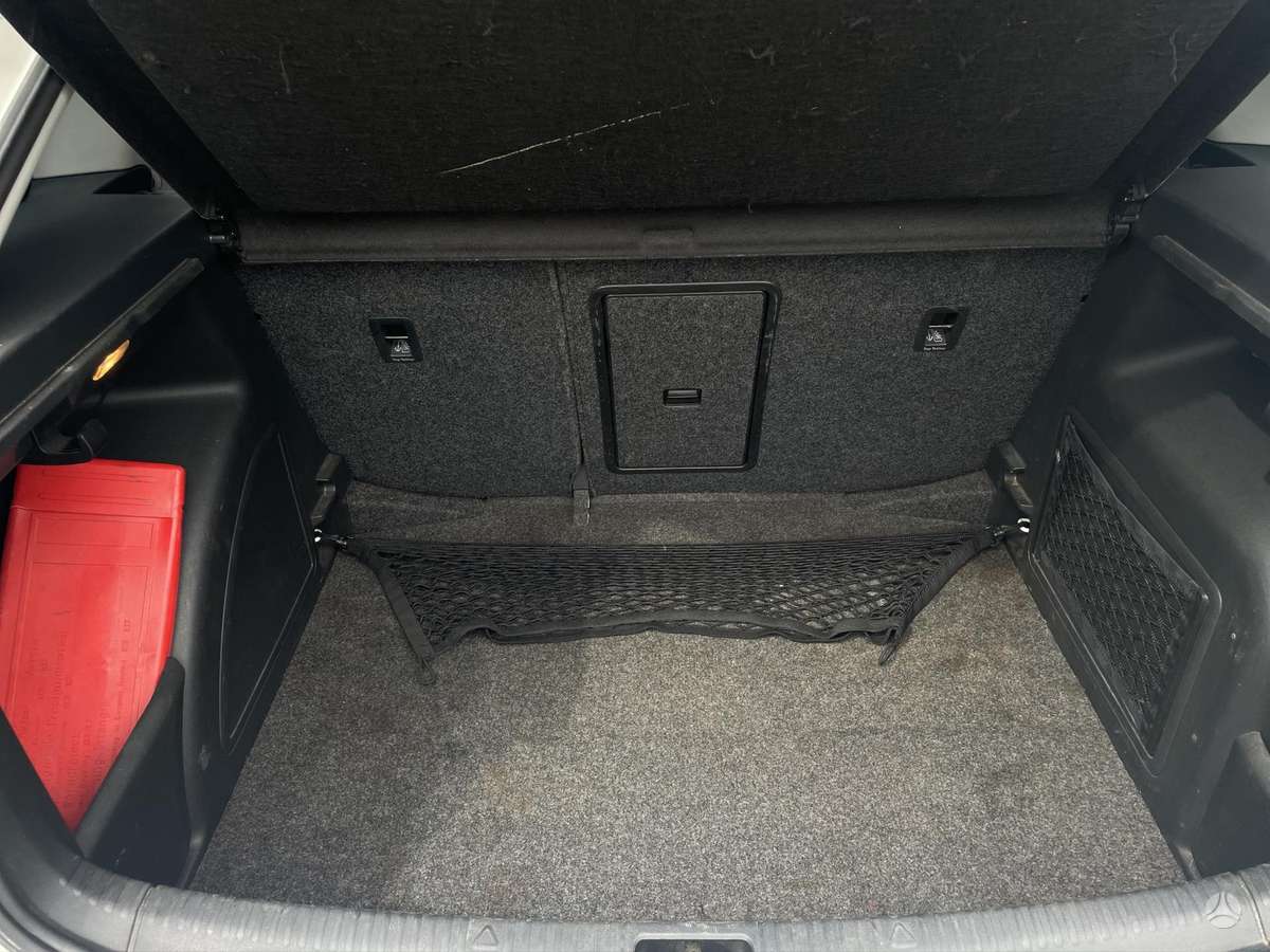 Skoda Rapid, 1.6 l., hatchback
