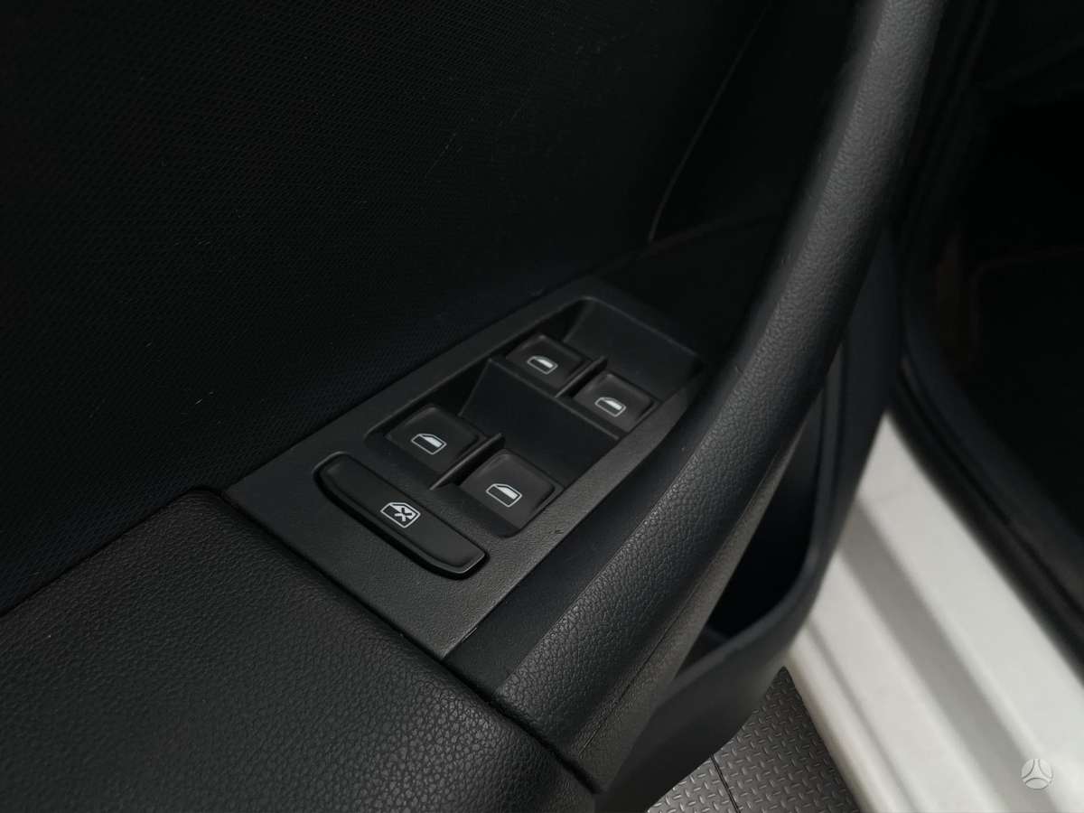 Skoda Rapid, 1.6 l., hatchback