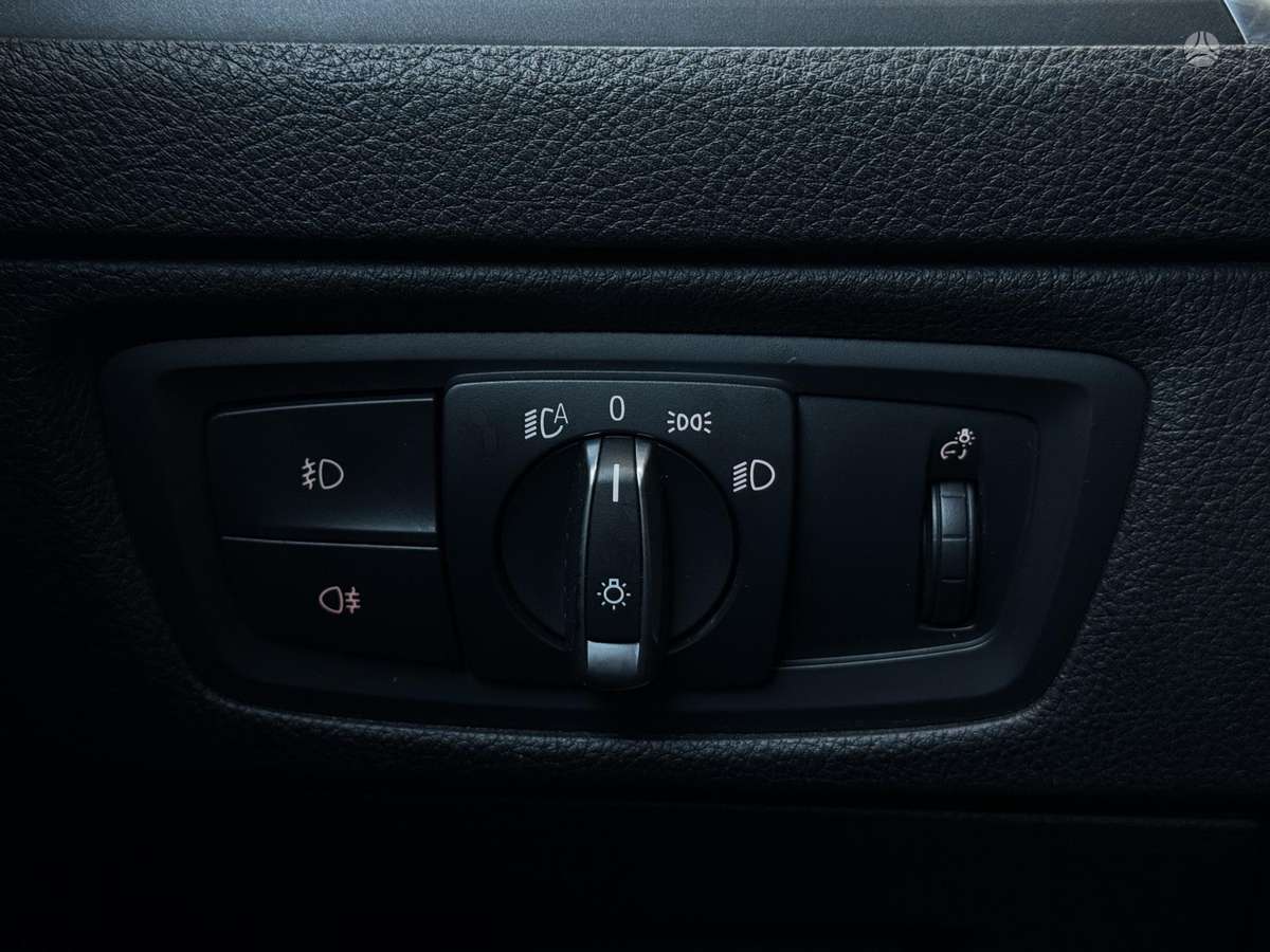 BMW 118, 1.5 l., hatchback