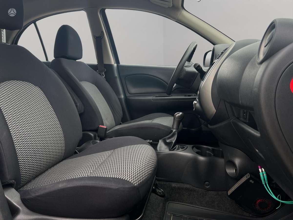 Nissan Micra, 1.2 l., hatchback