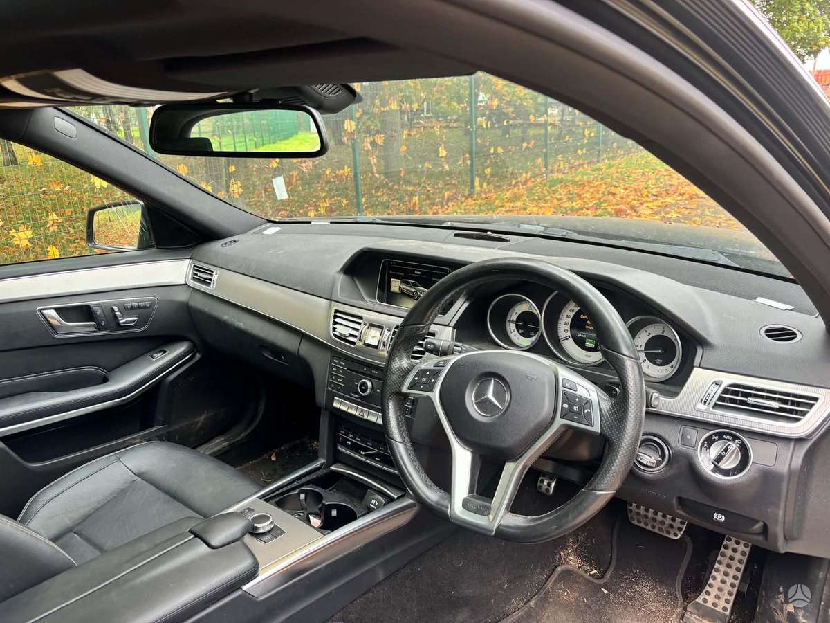 Mercedes-Benz E300 Dalimis