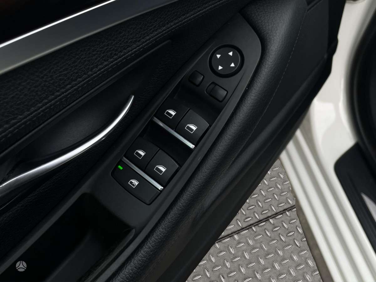 BMW 520, 2.0 l., universalas