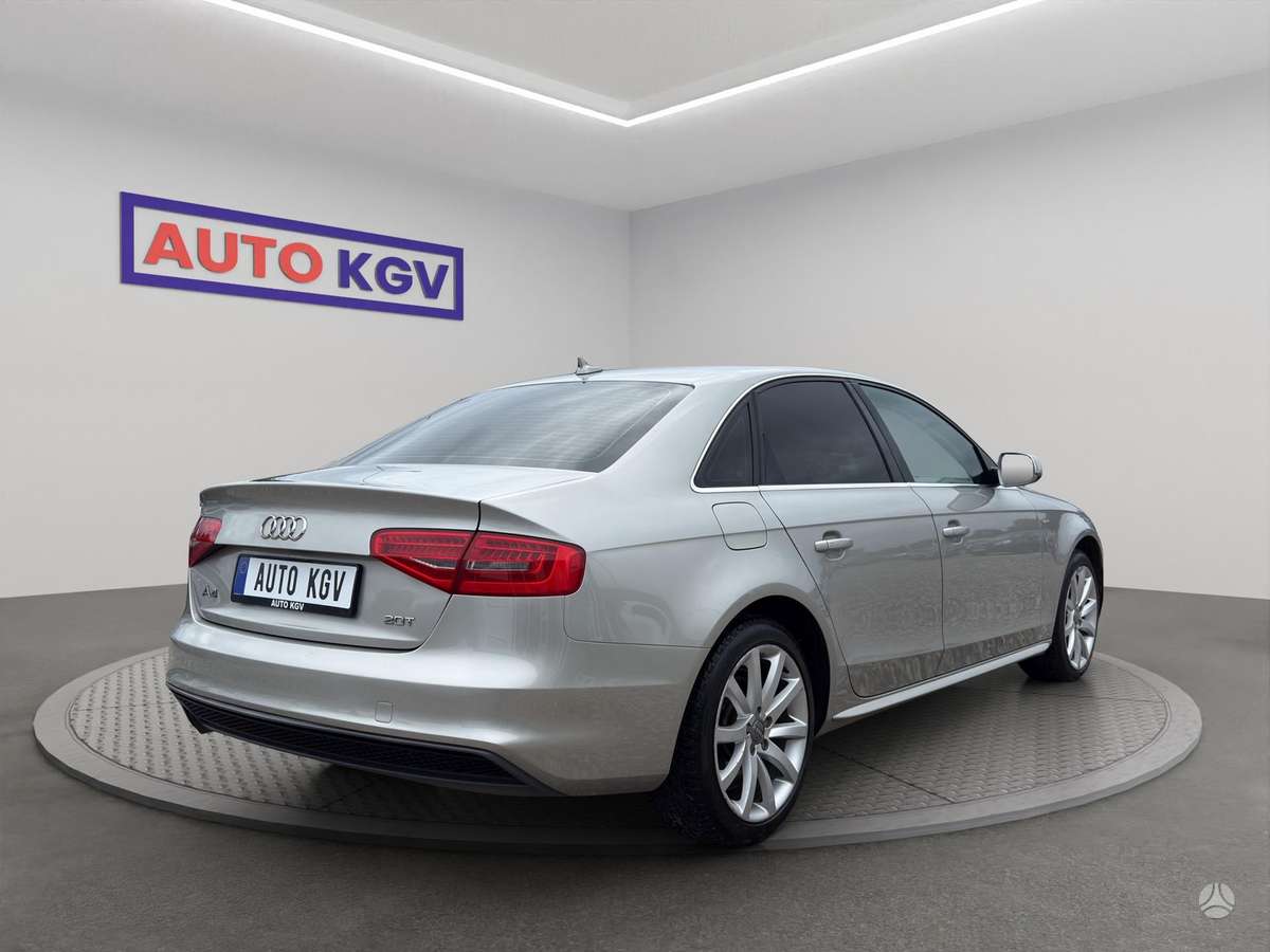 Audi A4, 2.0 l., Седан