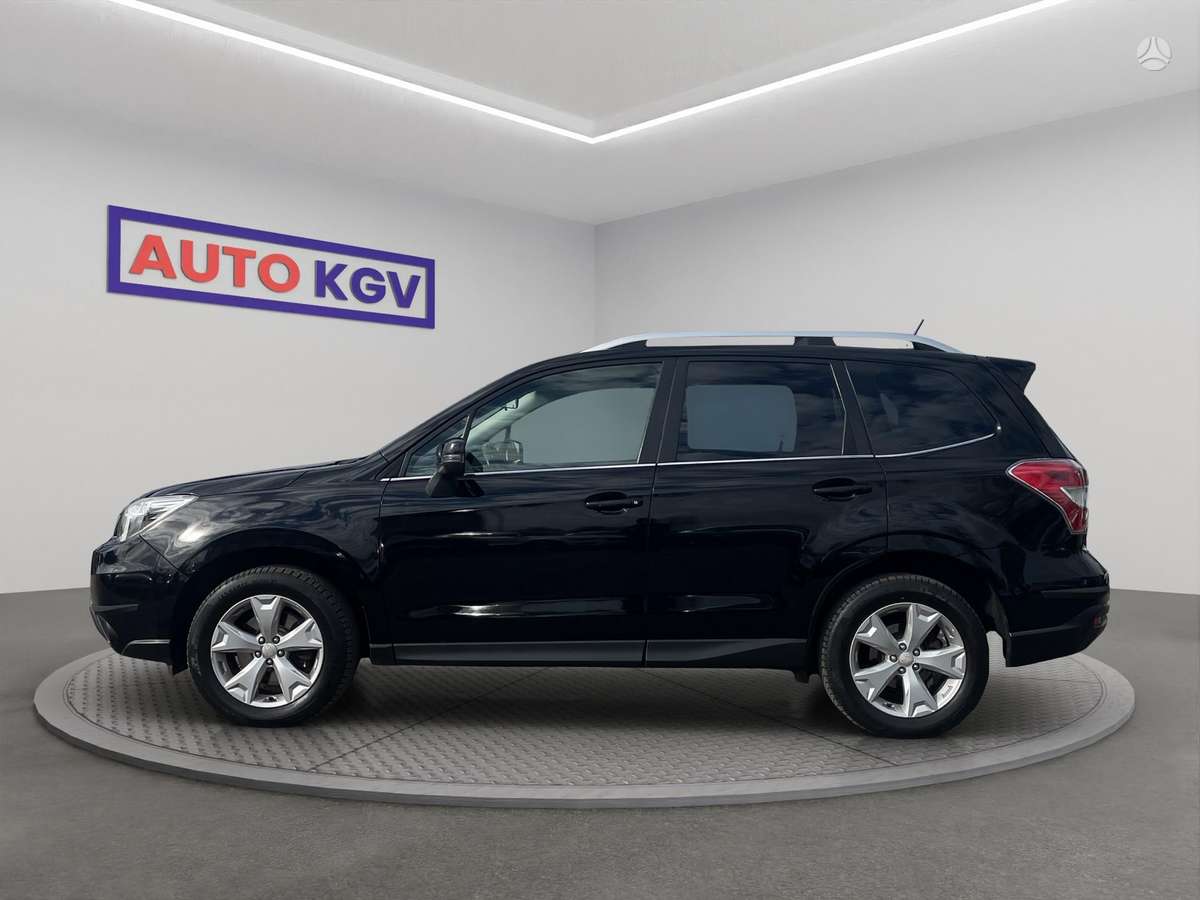 Subaru Forester, 2.0 l., off-road / crossover
