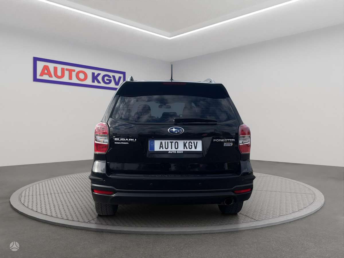 Subaru Forester, 2.0 l., off-road / crossover