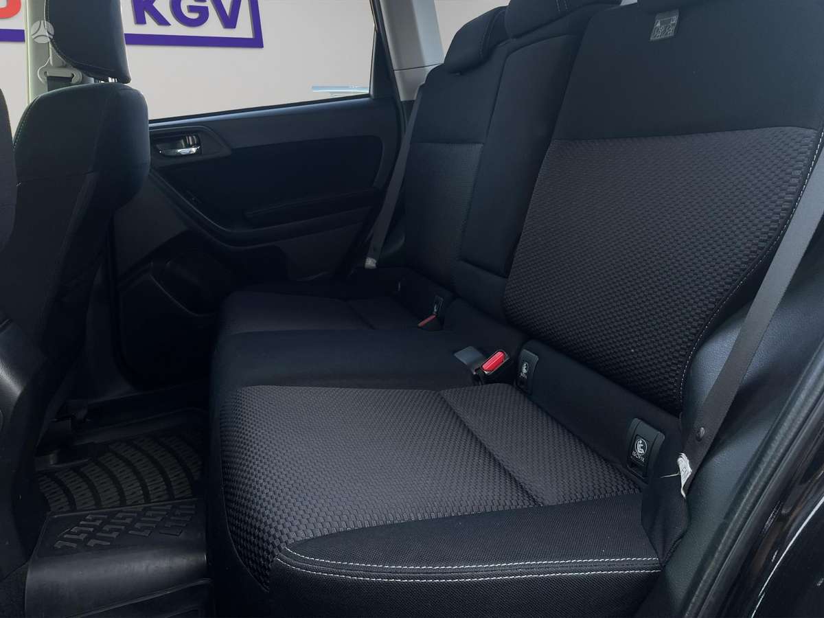 Subaru Forester, 2.0 l., off-road / crossover