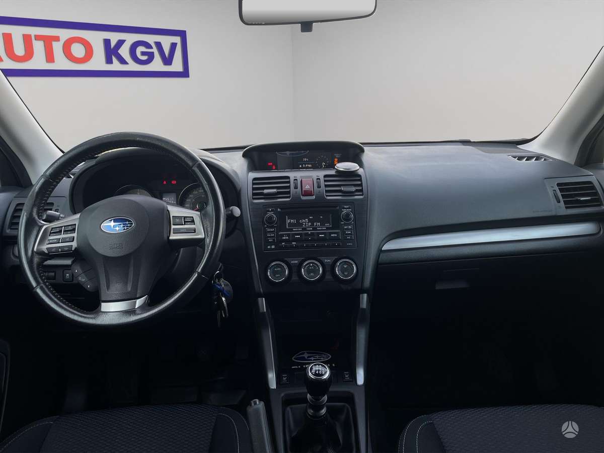 Subaru Forester, 2.0 l., off-road / crossover