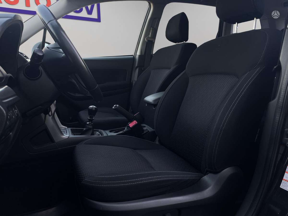 Subaru Forester, 2.0 l., off-road / crossover