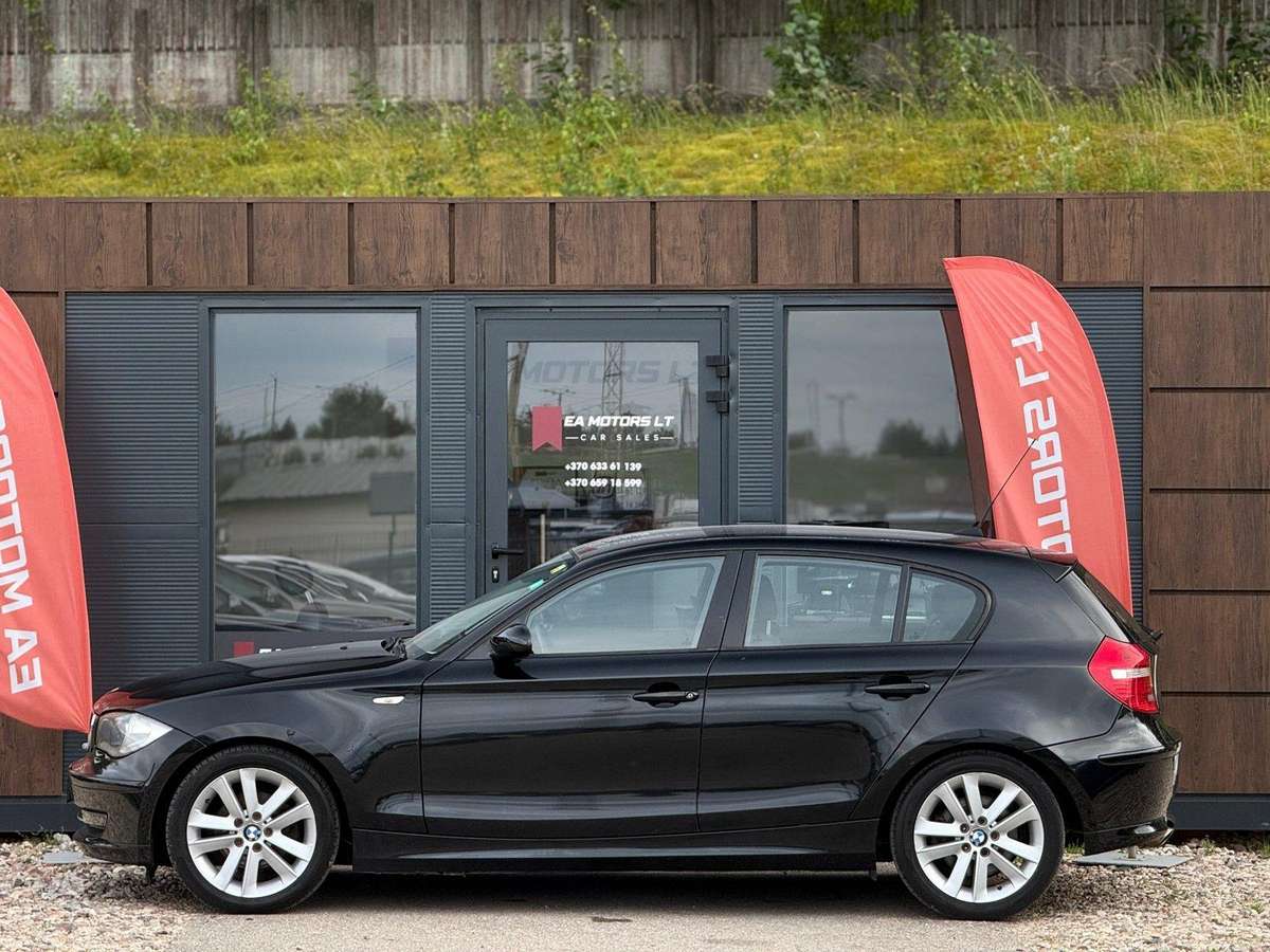 BMW 118, 2.0 l., hatchback