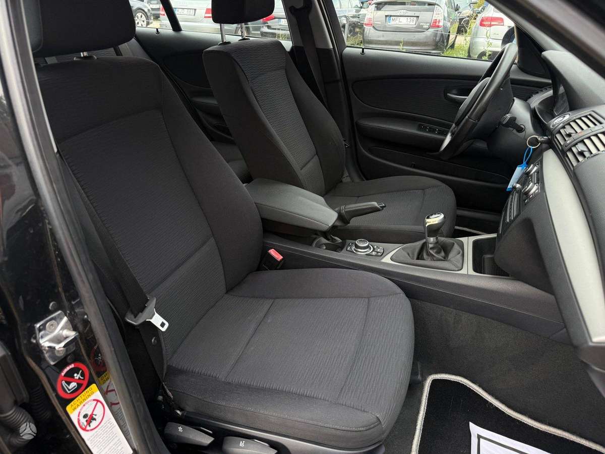 BMW 118, 2.0 l., hatchback