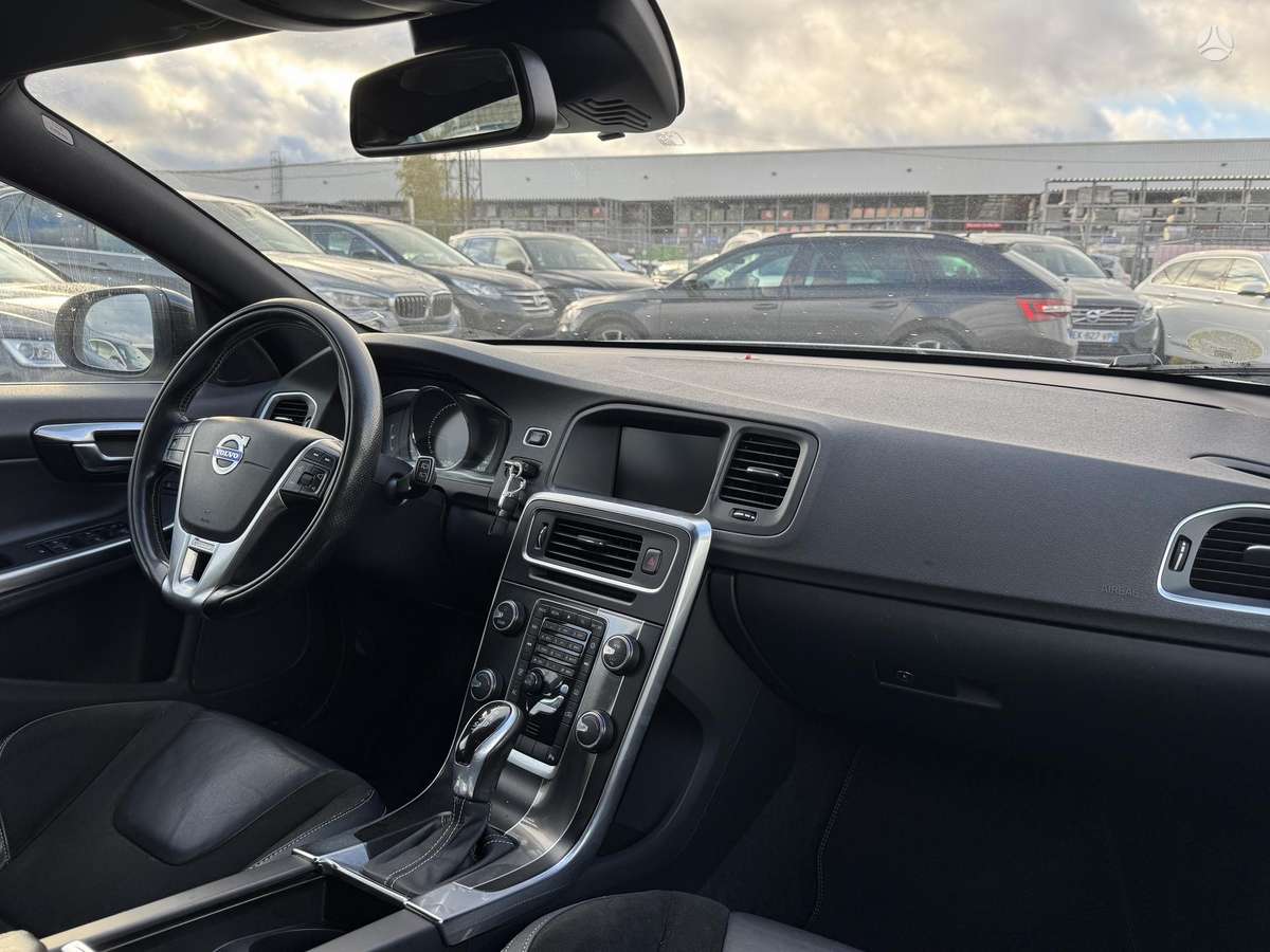 Volvo V60, 2.4 l., universalas