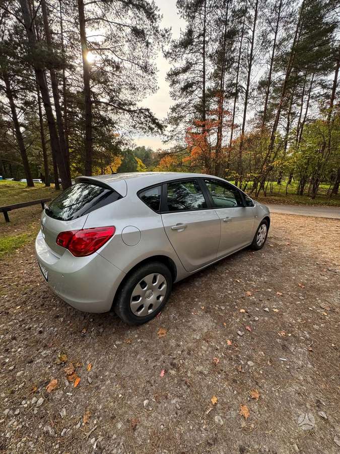 Opel Astra, 1.6 l., Хэтчбек