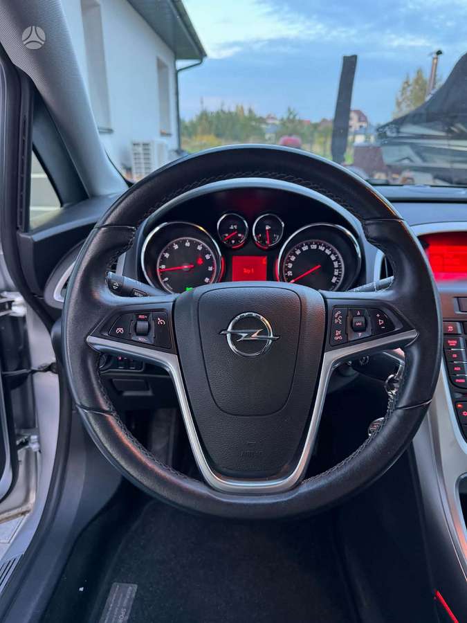 Opel Astra, 1.6 l., Хэтчбек