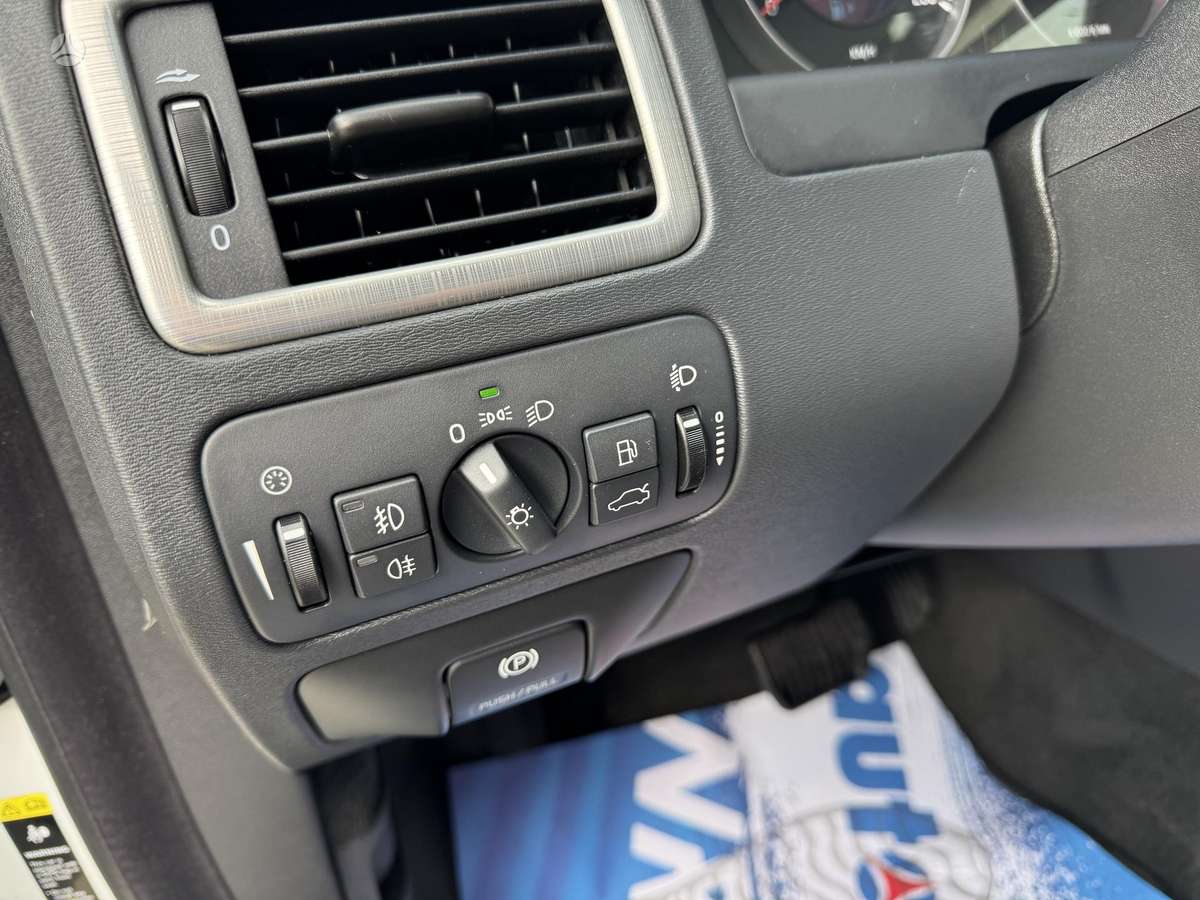 Volvo V70, 2.4 l., wagon