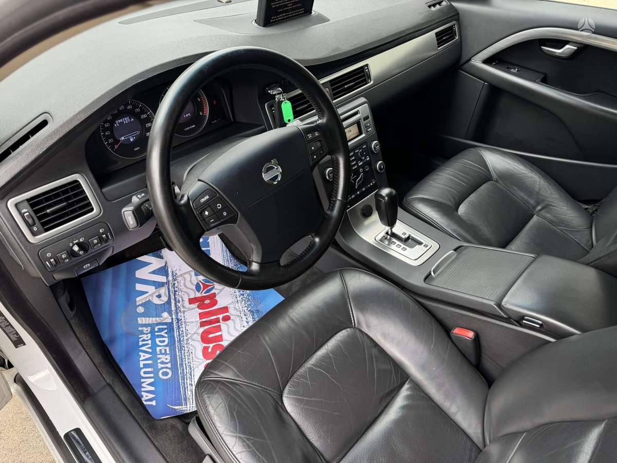 Volvo V70, 2.4 l., wagon