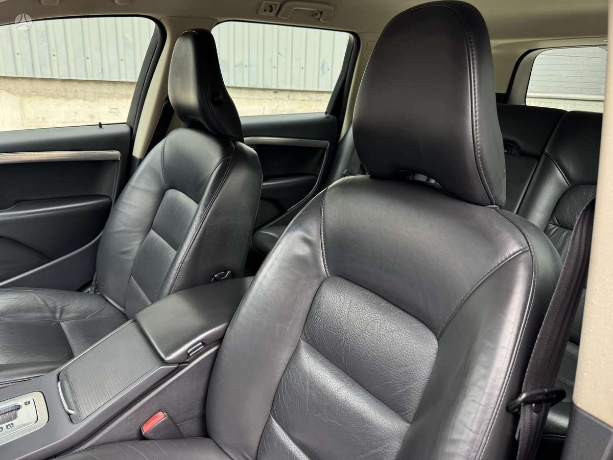 Volvo V70, 2.4 l., wagon