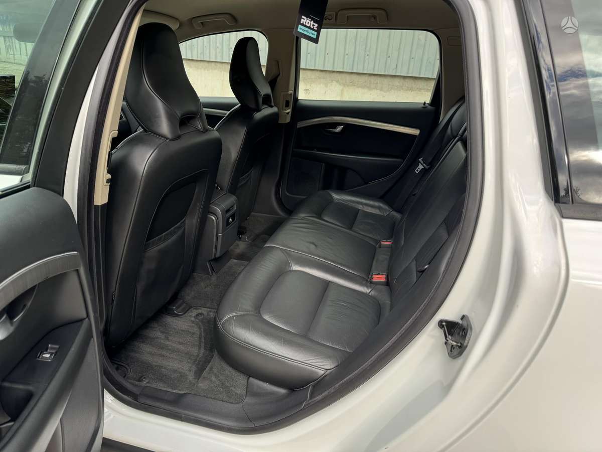 Volvo V70, 2.4 l., wagon