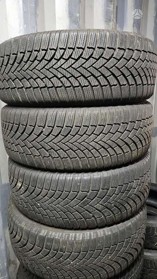 Bridgestone LM 005, winter 205/55 R17
